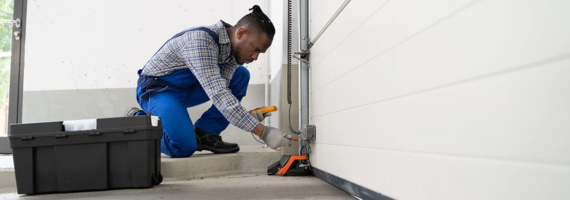 Repair Garage Door Not Closing But Light Flashing in Schaumburg, IL